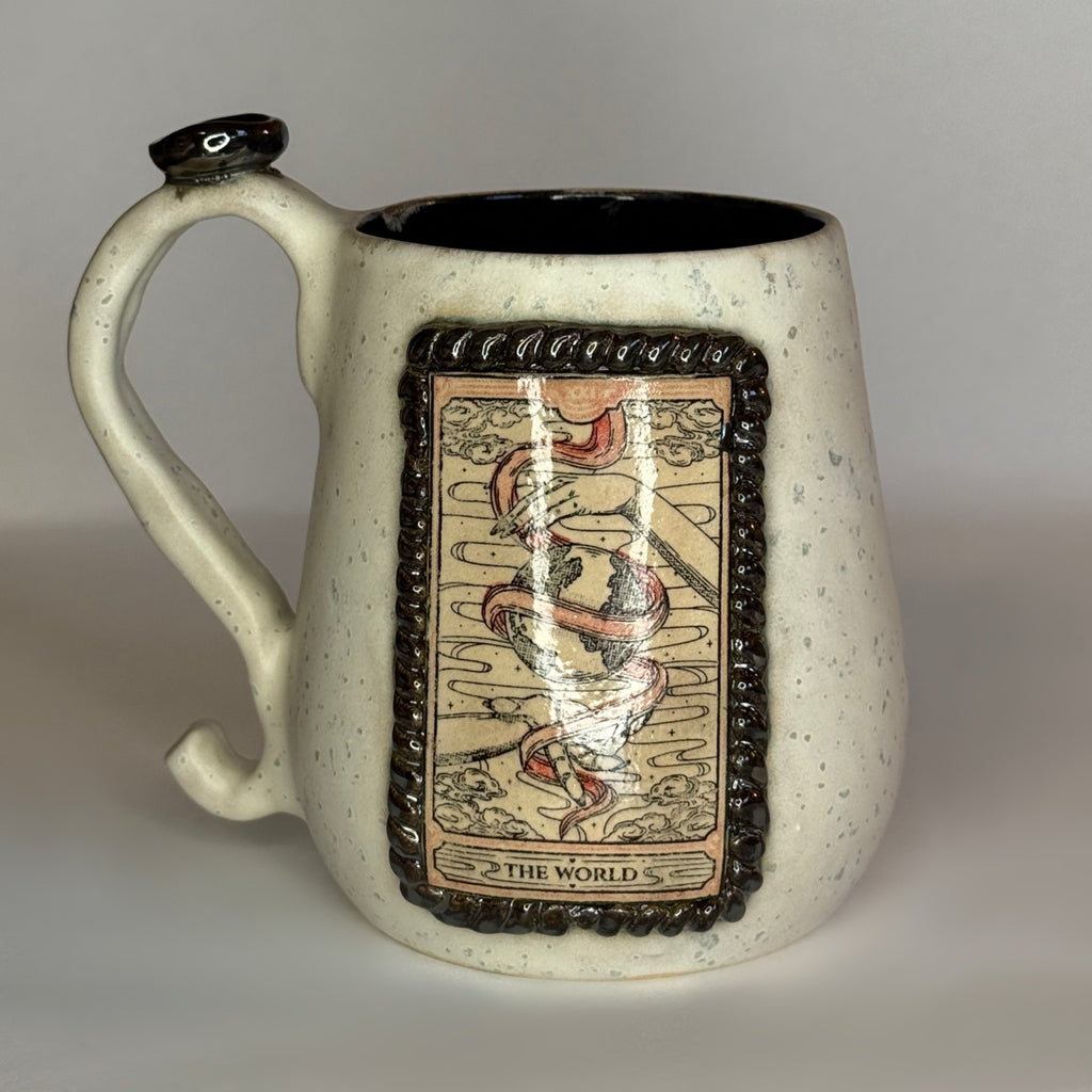 Tarot Mug The World