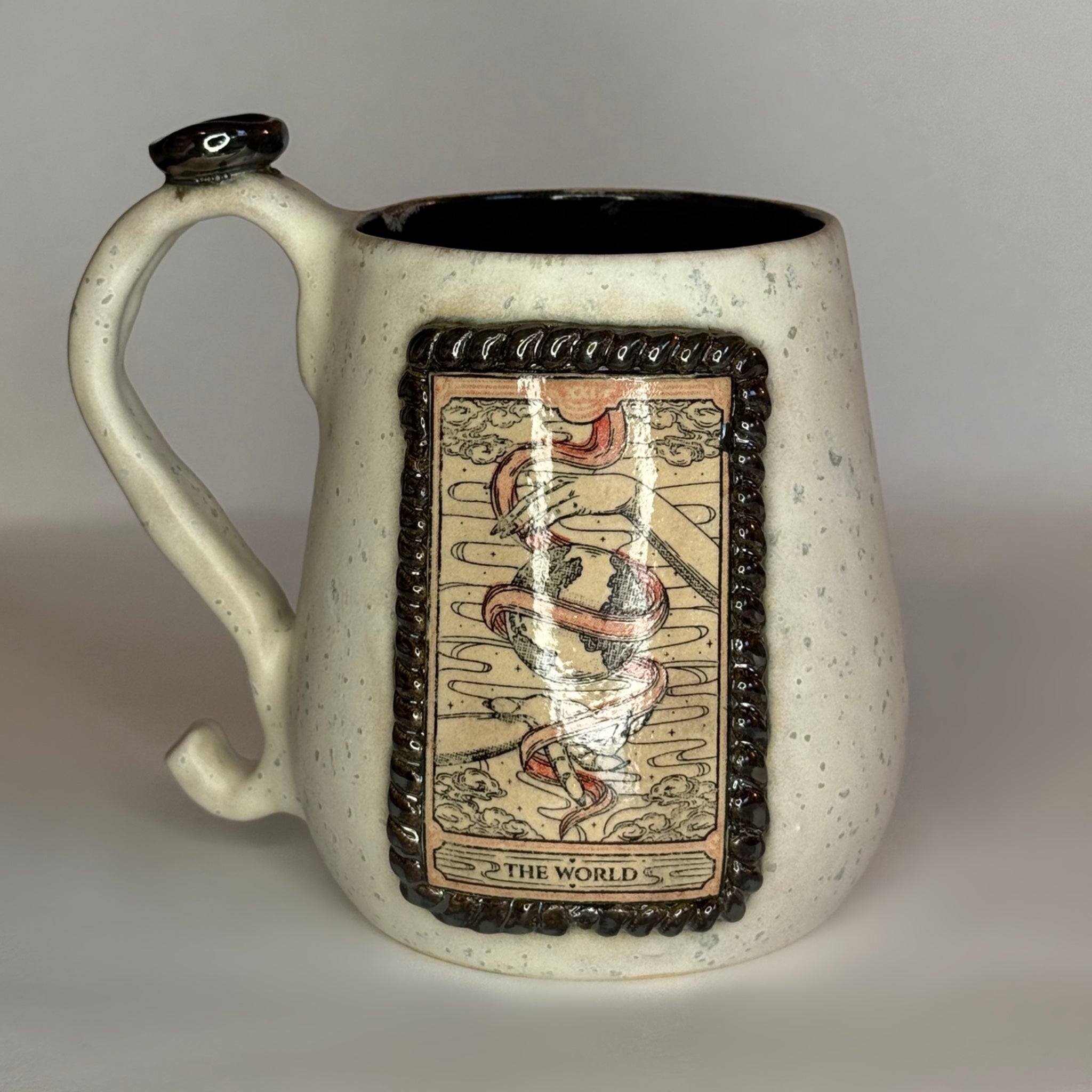 Tarot Mug The World